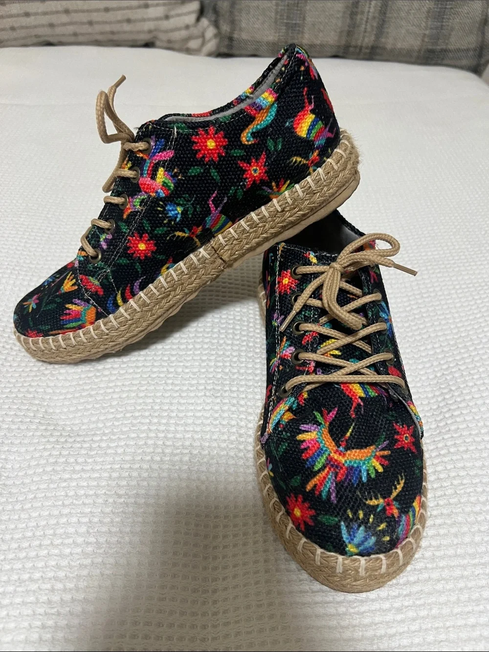 Black Floral MexicoEspadrille Lace-Up Sneakers